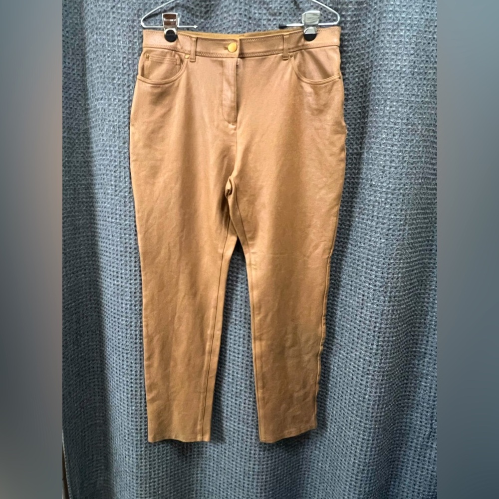 Chico’s So Slimming Leather like look Stretch Chico’s size 1.5 medium